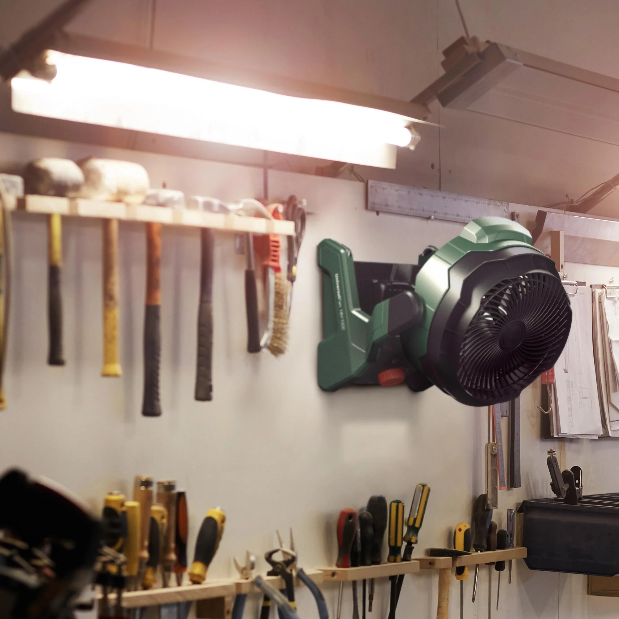 Ventilatore a batteria BOSCH UniversalFan 18V Verde ø 22.5 cm 7
