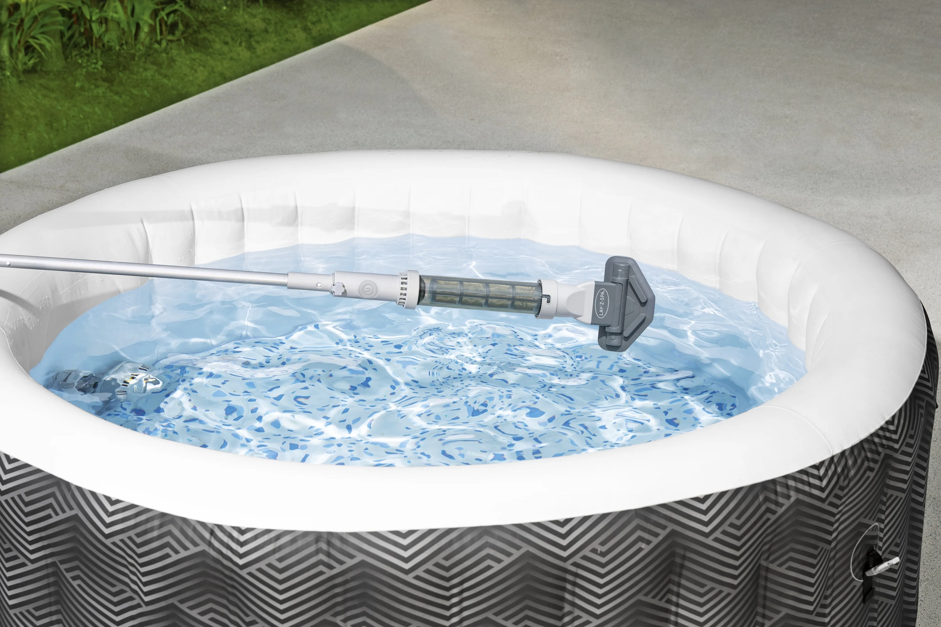 Pulitore a batteria per piscina BESTWAY aspiratore ricaricabile Lay-Z-Spa® 3