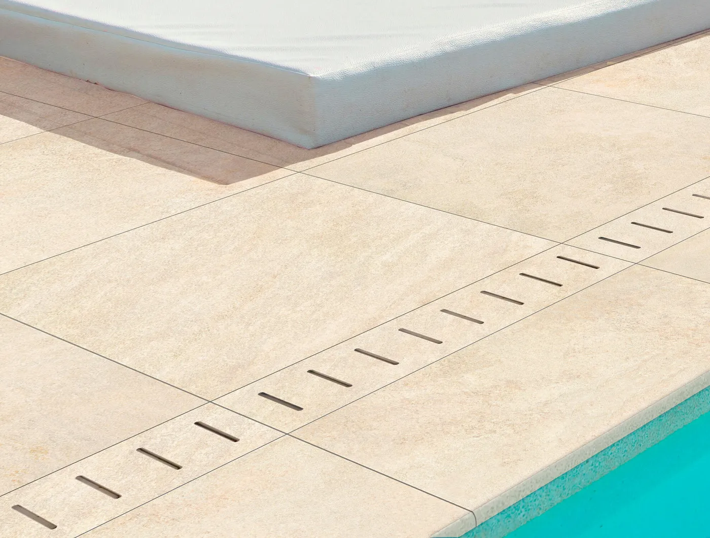 Bordo per piscina in gres porcellanato ECODADO+ Griglia Gres beige 14,5x60x2 L 50 x H 14.5 cm, Sp 20 mm 6